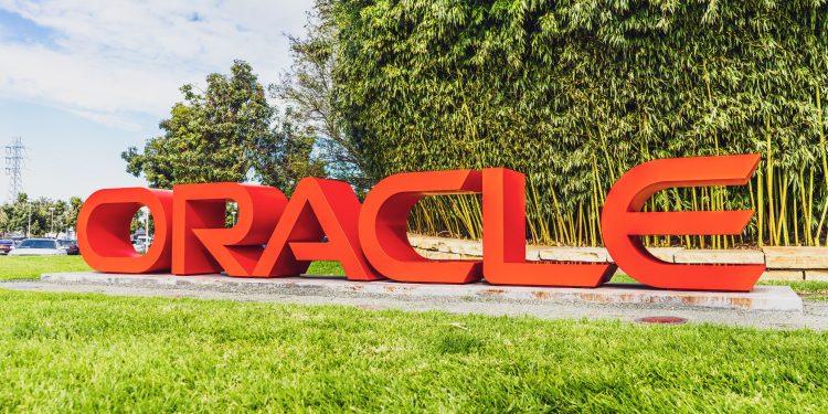 Why Oracle stock tanked over 6% on Friday